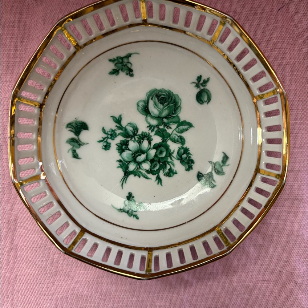 Vin Bavarian “Green Floral” pattern with gold accents over open lace measures 5”